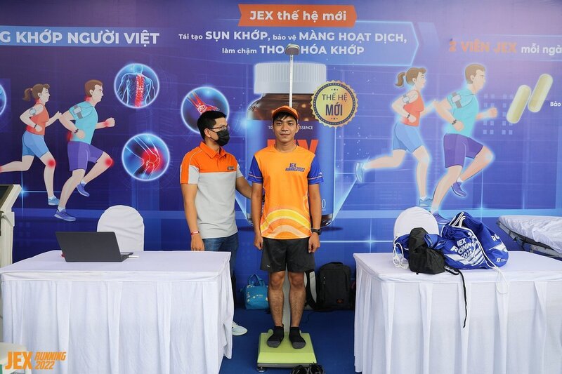 Những khoảnh khắc ấn tượng trên đường chạy JEX Running - 13